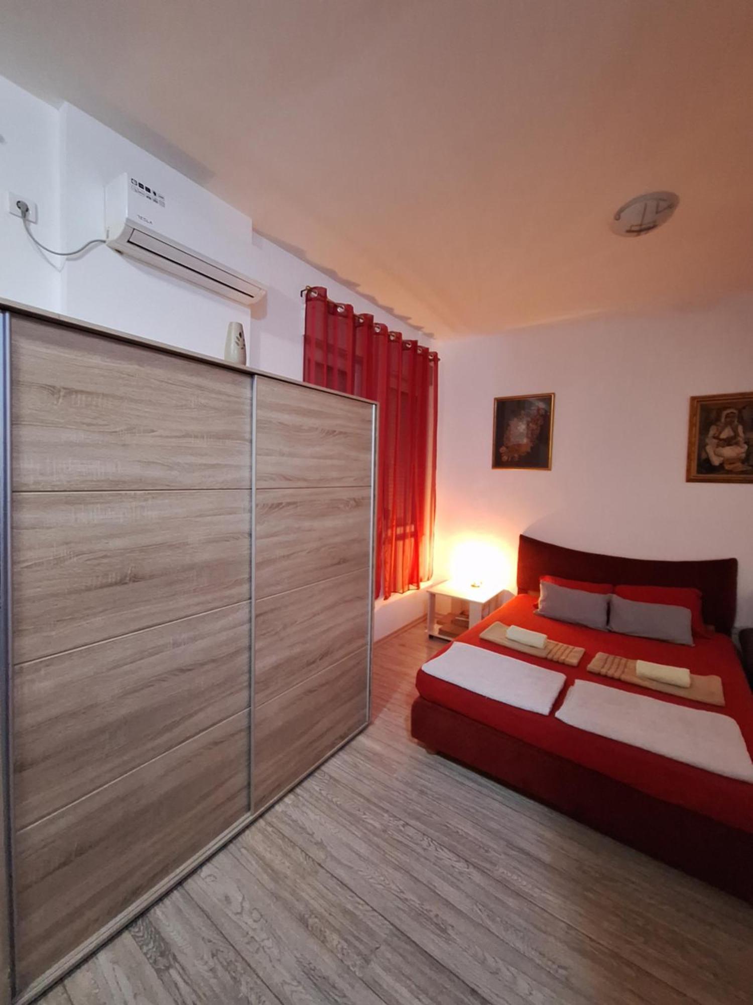 Apartman Prokin Bed & Breakfast Novi Sad Bagian luar foto